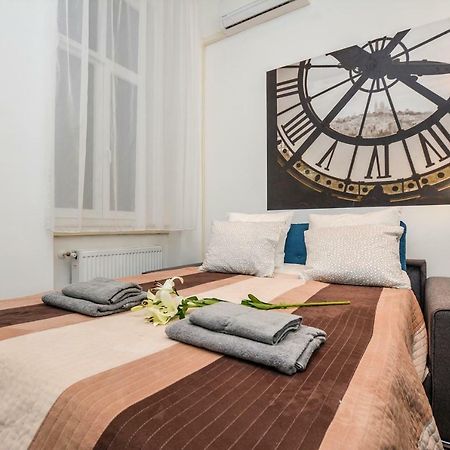 Timeless Apartment With Free Private Parking 布达佩斯 外观 照片
